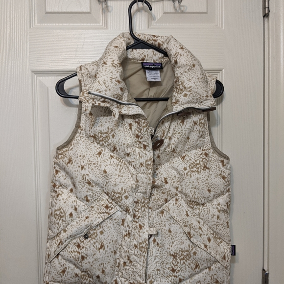 Patagonia Jackets & Blazers - Patagonia unworn duck down vest